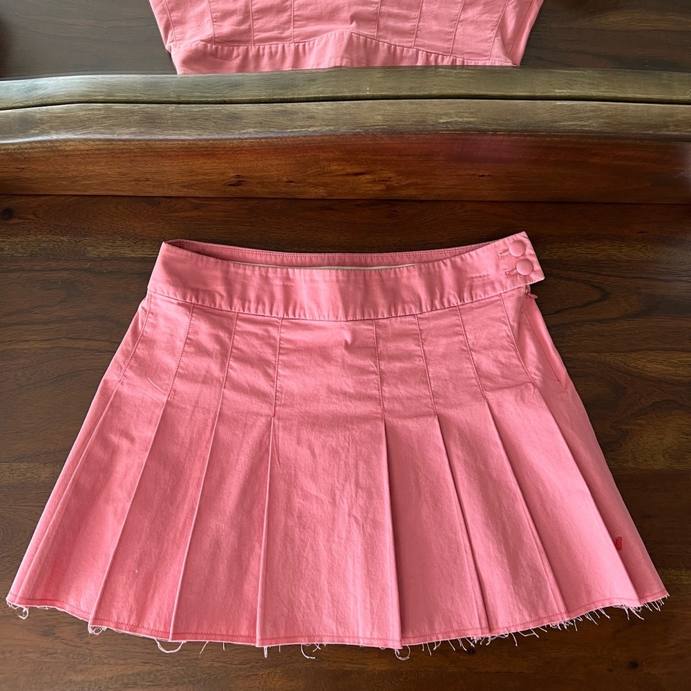 NWT AE Pleated Chino Skirt with Raw Hem